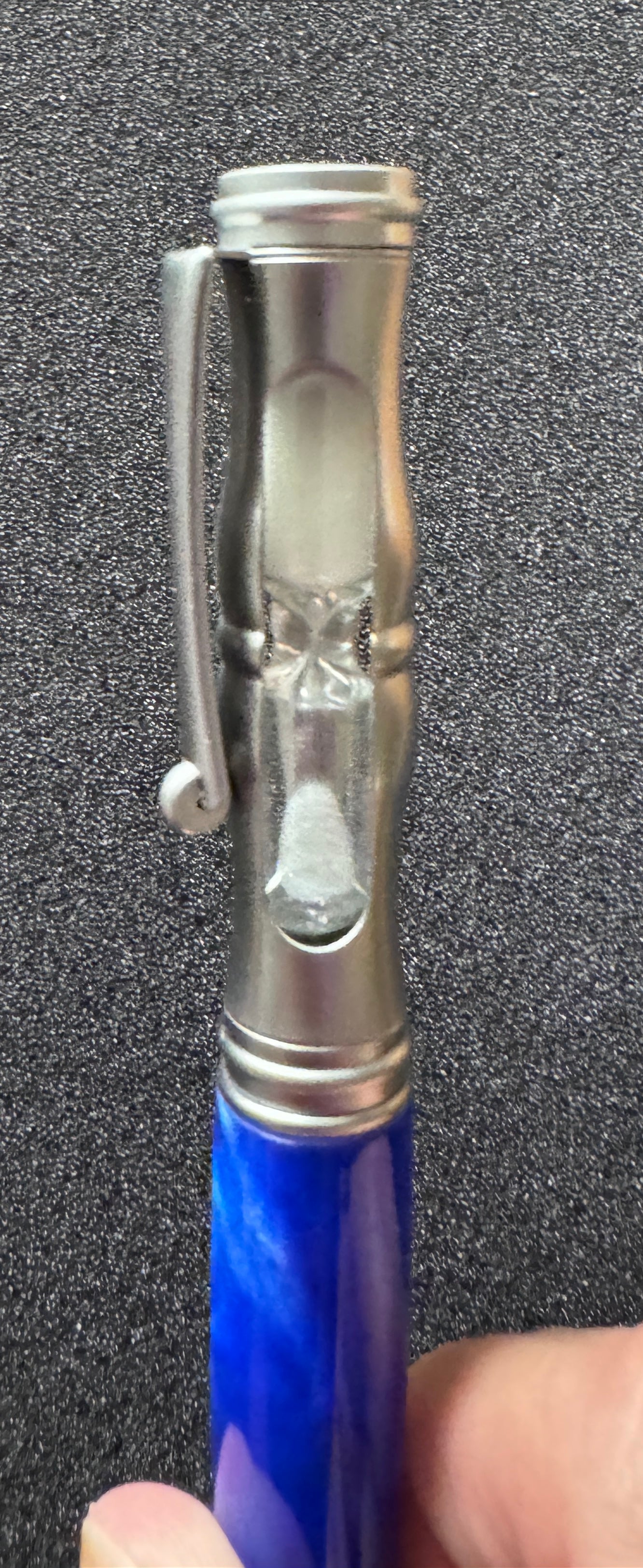 Hour Glass Pen